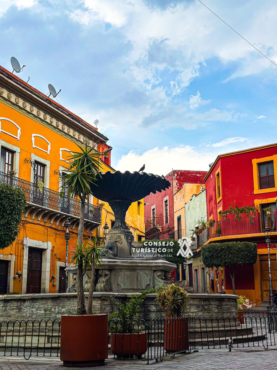 Plaza del baratillo 🫶 un lugar pintoresco y que inspira en el centro de Guanajuato Capital.
