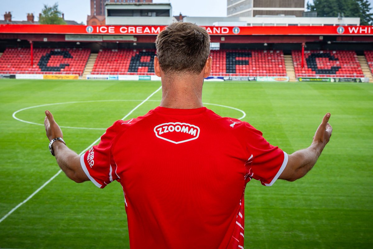 Ready for battle 🙌⚔️

<a href="/louismoult/">Louis Moult</a> | #CreweAlex