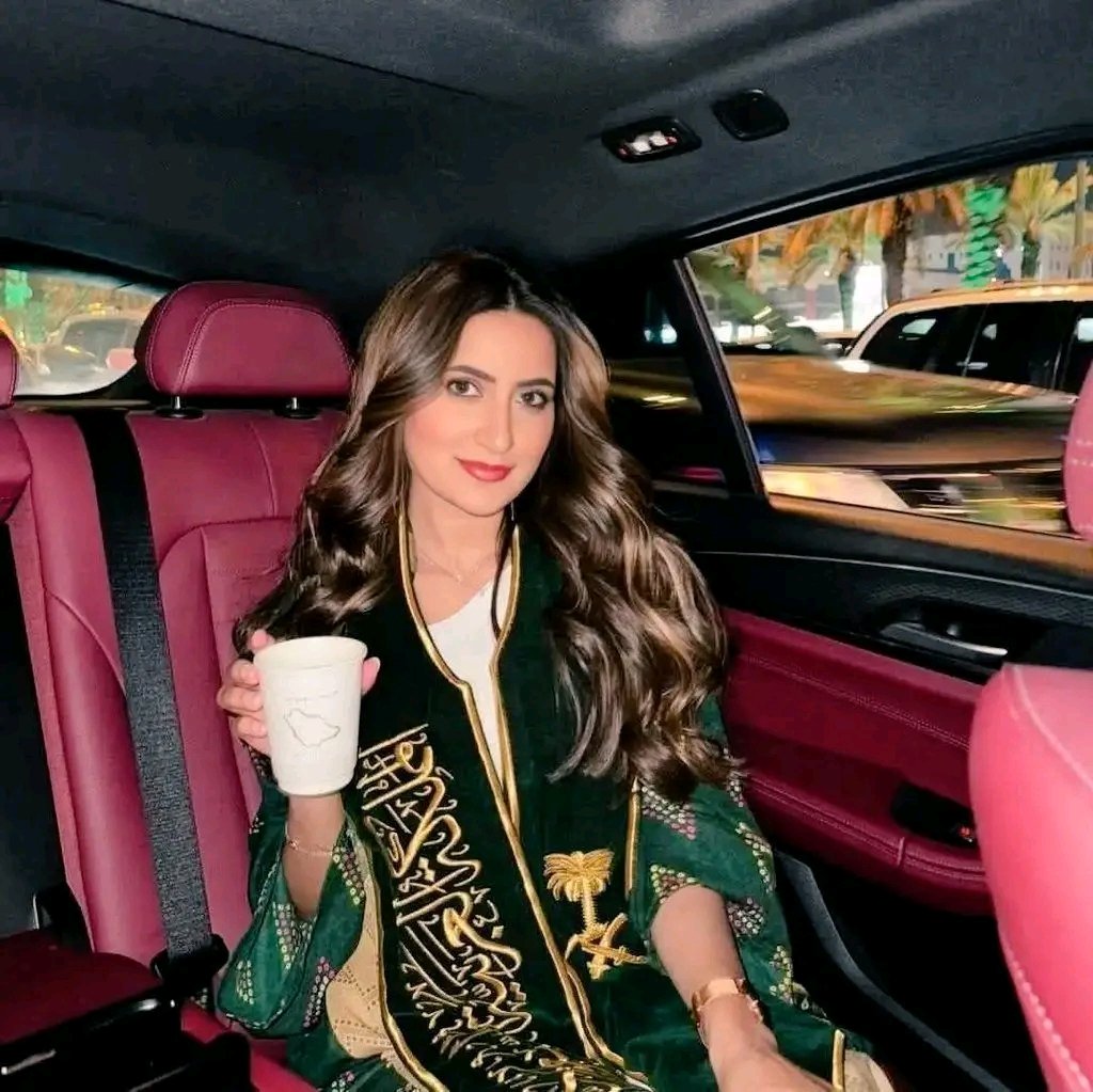 مكتب نجلاء الجعيد. (@mktb_alj93678) on Twitter photo قامت بأرسال صوره لك 
💬📸 قامت بأرسال صوره لك 
💬📸