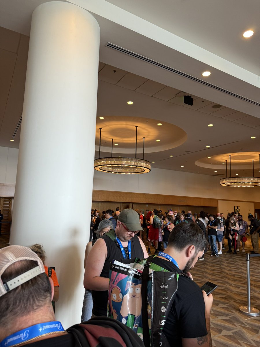 INFAM0US99's tweet image. #Hellaverse Panel