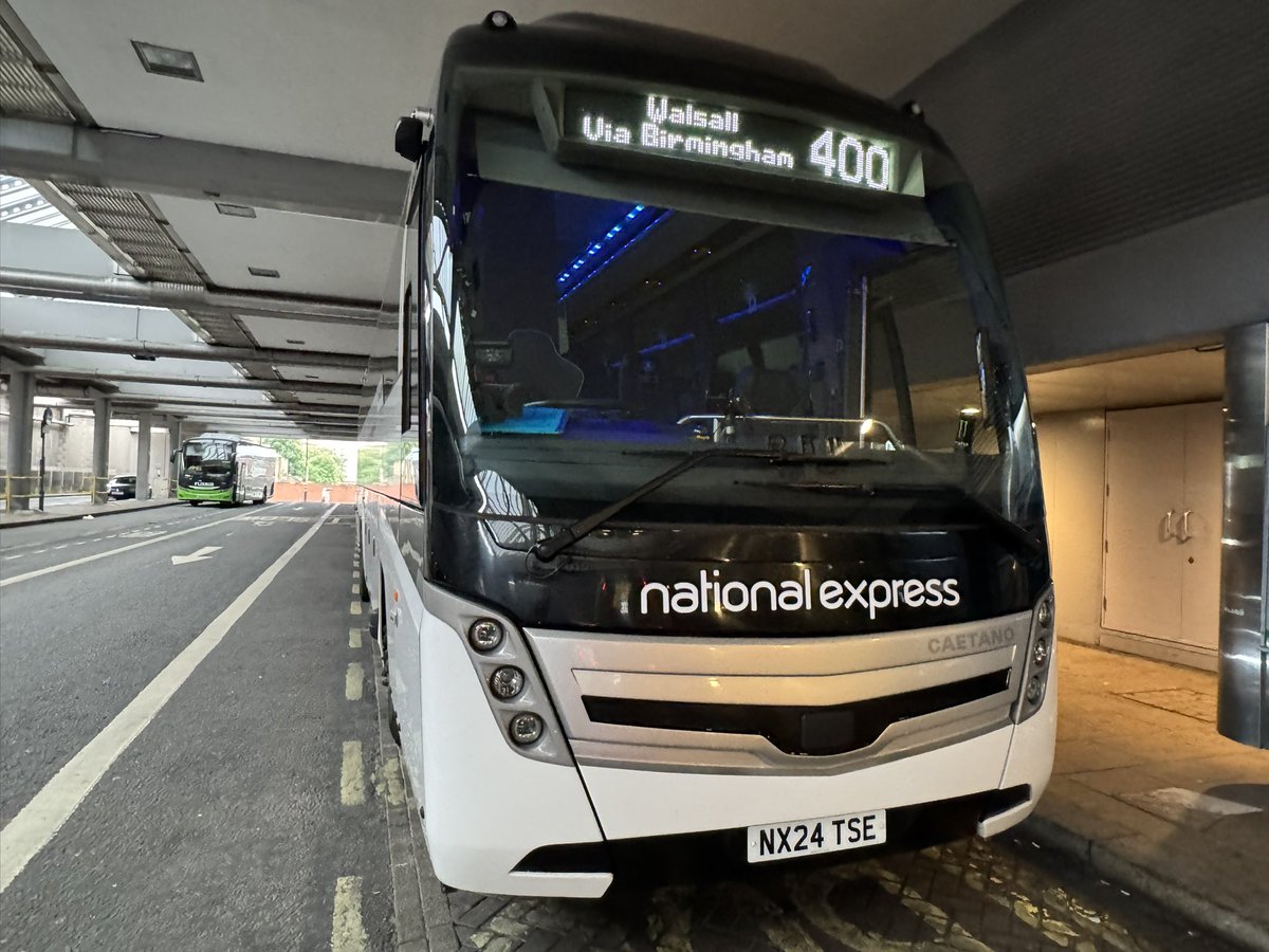 mwhitehousegb's tweet image. On break: Left Birmingham 10 mins late arrived Victoria Arrivals 10 minutes late. Now here till 20:30 then back in to Victoria Departures to leave at 21:00
And good seeing you Jonathan 👍 💚
That’s what I love about this industry we maybe rival companies all competing for…