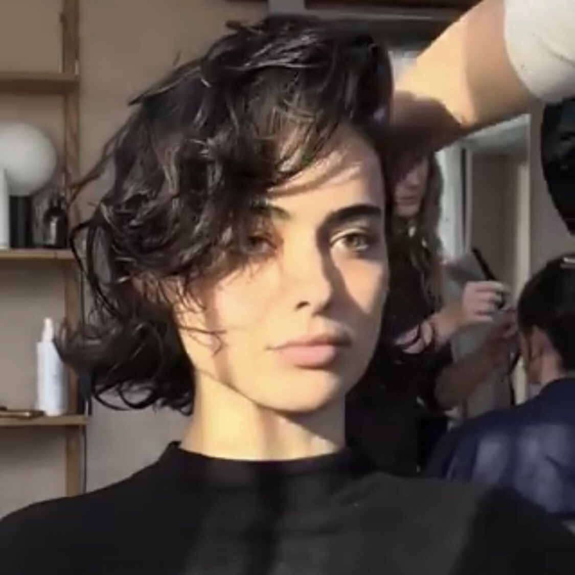 lovngfilms's tweet image. this is crazy she went from sweet girl next door to cunty entrepreneur