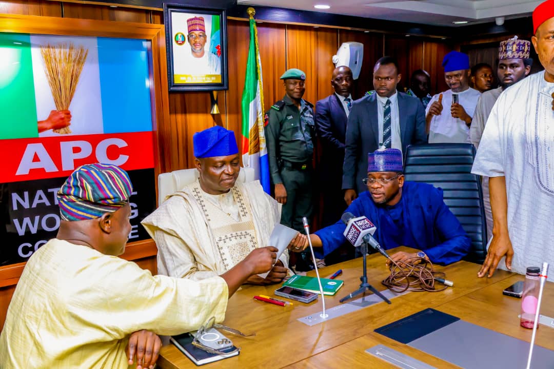 OfficialAPCNg's tweet image. The new National Chairman, Prof. Nentawe Goshwe Yilwatda, presided over his first meeting of the National Working Committee (NWC) at the Party’s National Secretariat, Abuja, following his election and inauguration at the 14th meeting of the APC National Executive Committee (NEC).