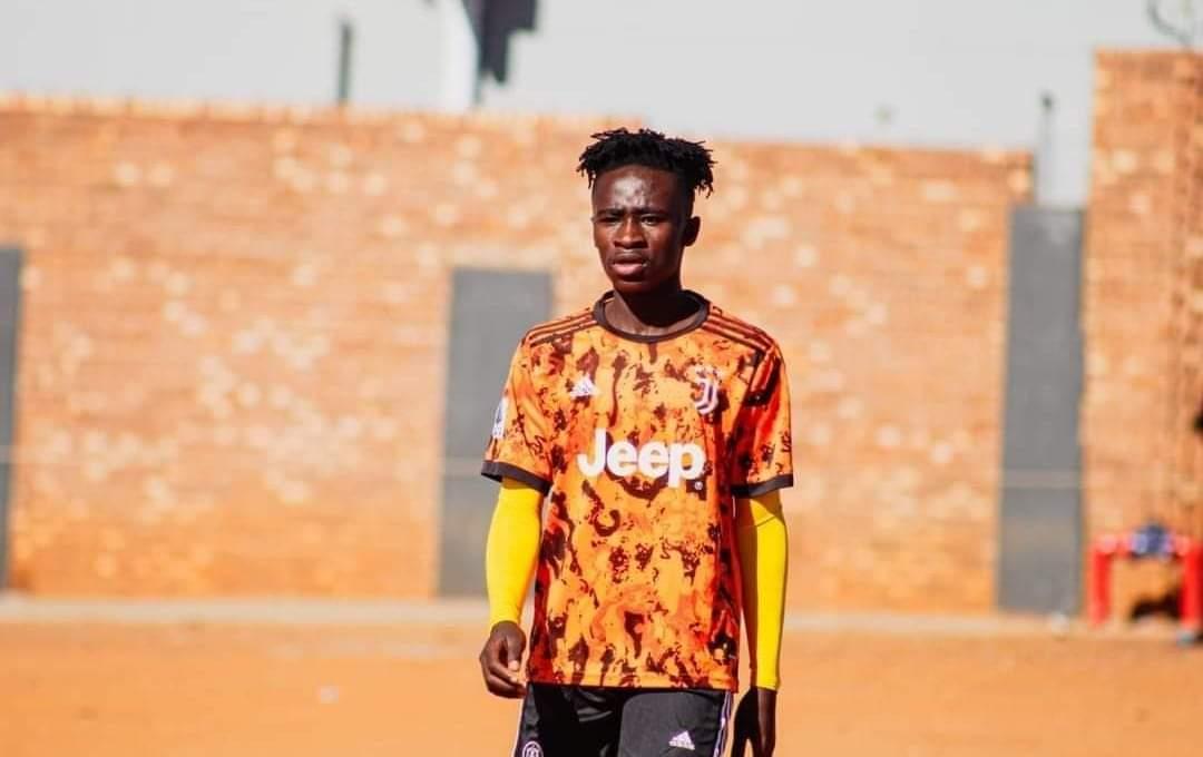 Matome_Kay's tweet image. Olerato "Mandieta" Mandi wa le @SuperEaglesOhb. Danko @SekhukhuneFc 🤌🤝👏
