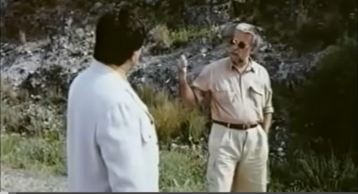 GTrapeziotis's tweet image. Καλά πηγαίνετε. Στην Ασπροβάλτα θα βρείτε την θάλασσα δεξιά σας.