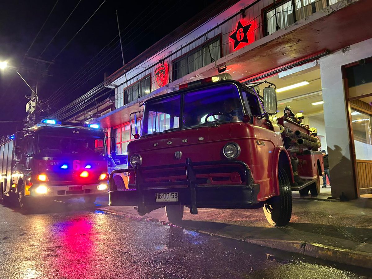¡AGRADECIMIENTOS!

Agradecemos de corazón al Superintendente del <a href="/bomberosvina/">Bomberos ViñadelMar</a> Sr. Hernán Pérez y a la <a href="/decima_CBVM10/">Décima Compañía de Bomberos de Viña del Mar</a>, por hacer posible el regreso de nuestro querido Ford Darley
Estimados Amigos, muchas gracias!!!

Seis Fraternales y Bomberiles Abrazos!

facebook.com/share/p/176vWG…