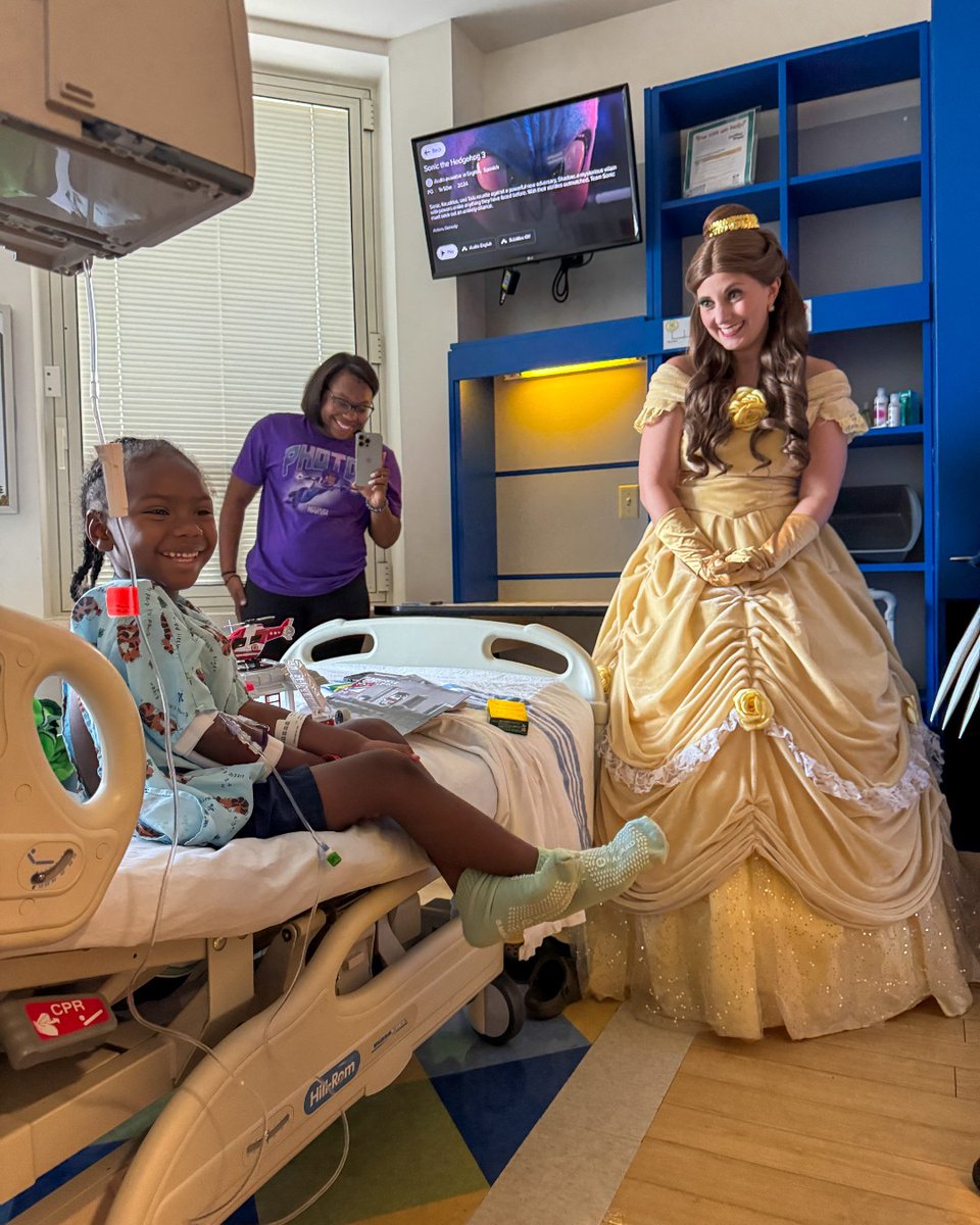 WolfsonChildren's tweet image. ✨💛 A little bit of magic made its way through Wolfson Children’s Hospital thanks to our friends at Costumers With a Cause!
Belle, the Fairy Godmother, Captain America and Wolverine stopped by to bring smiles, hugs and hero moments to our patients. We’re so grateful for the joy…
