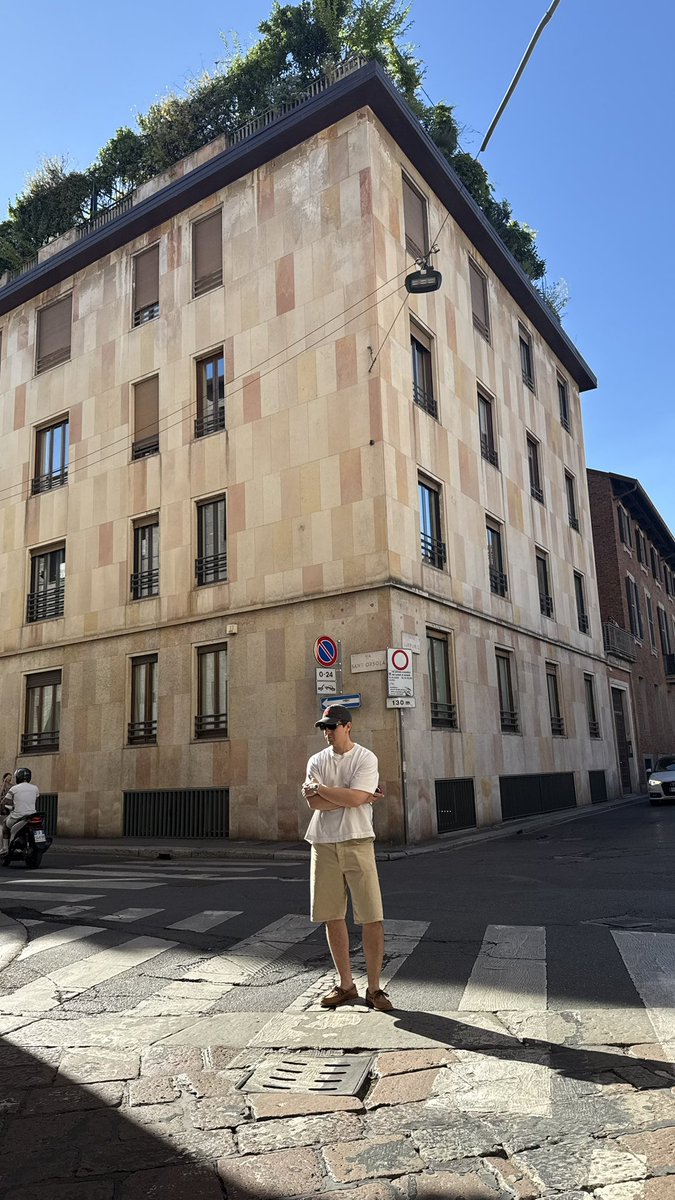 jakewoolf's tweet image. Twirling these fits like I’m in spaghetti