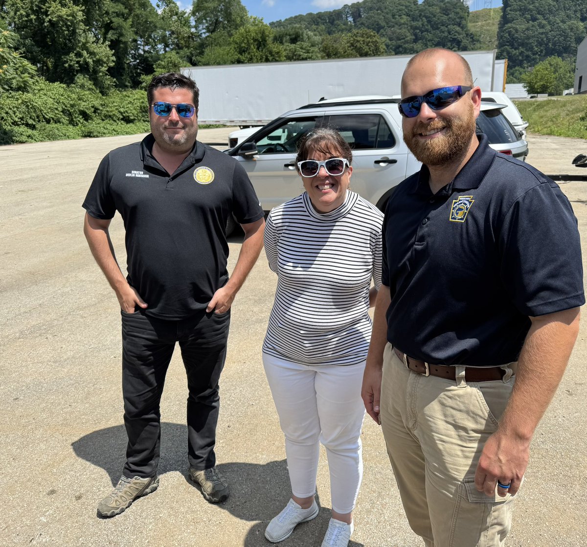 SenRobinsonPA's tweet image. A popular sport fish comes home! After falling victim to pollution over 100 yrs ago, it was great to help @pafishandboat reintroduce more native Blue Catfish to our now cleaner rivers. About 2300 yearlings were set loose at the Leetsdale Borough Boat Launch today.