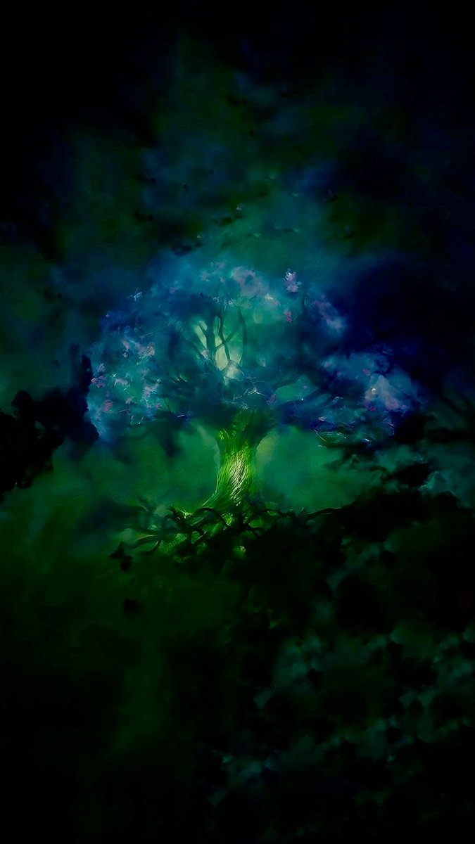 rrammm20's tweet image. My favorite palettes in the whole MCU.
Add the World Tree, because I'm obsessed with the fact that Loki is the one who shaped it and gave it that beautiful green mixed with blue.