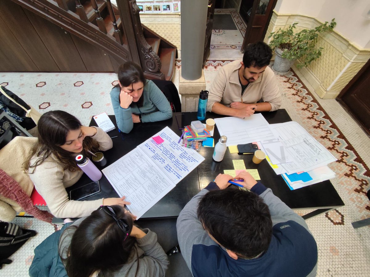 Con gran éxito se realiza una nueva edición de la Escuela de Invierno de Educación Interdisciplinaria – Taller de Formación Docente 💬📚 ¡Gracias a todas y todos por ser parte! 🙌 #EscuelaDeInvierno #Interdisciplina #Udelar