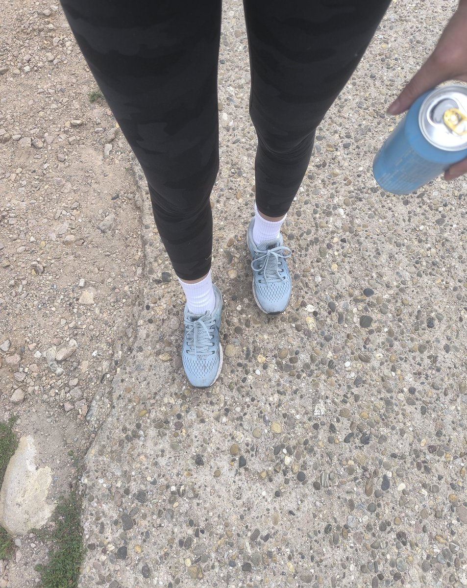 Herrin_Taurus's tweet photo. #sklave ? Du weißt was zu tun ist. 🫰🏻
#findom #herrin #sniker #leggings #herrin #tennissocken #socken #füße #sub #beine #cashsklave #zahlsklave #fetisch https://t.co/QwcP4ExwqC
