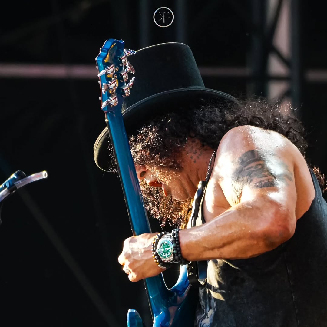 SlashNews1's tweet image. #Slash with Guns N' Roses at Vasil Levski National Stadium, Sofia (Bulgaria) - July 21st
Ph: K Photo
#gnr #gunsnroses #axlrose