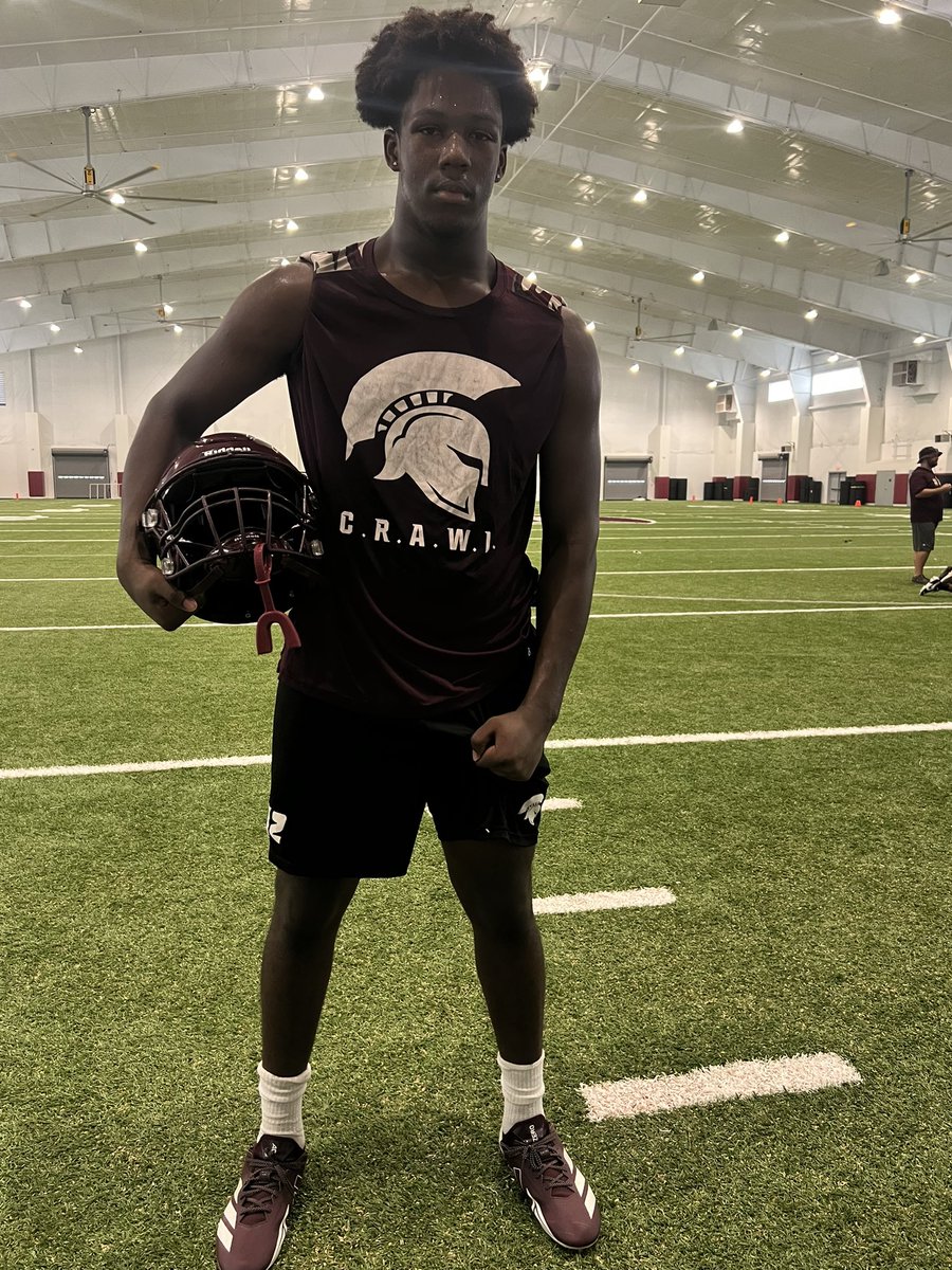 ZacBrayLex's tweet image. 6’4 230lb 2029 OLB! Just turned 14! Ayden Faulk keep working big man!
