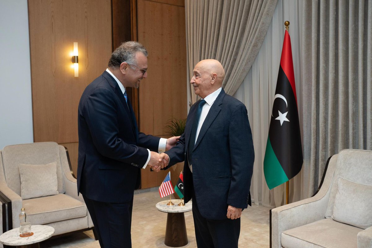 US_SrAdvisorAF's tweet photo. Just had a good meeting with House of Representatives Speaker Agila Saleh, Eng. Bilgassem Haftar, and Lt Gen. Saddam Haftar. We exchanged views on Libya’s economic development efforts and ways to strengthen U.S.-Libya commercial ties. We also discussed the importance of advancing the political process and finalizing a unified budget.