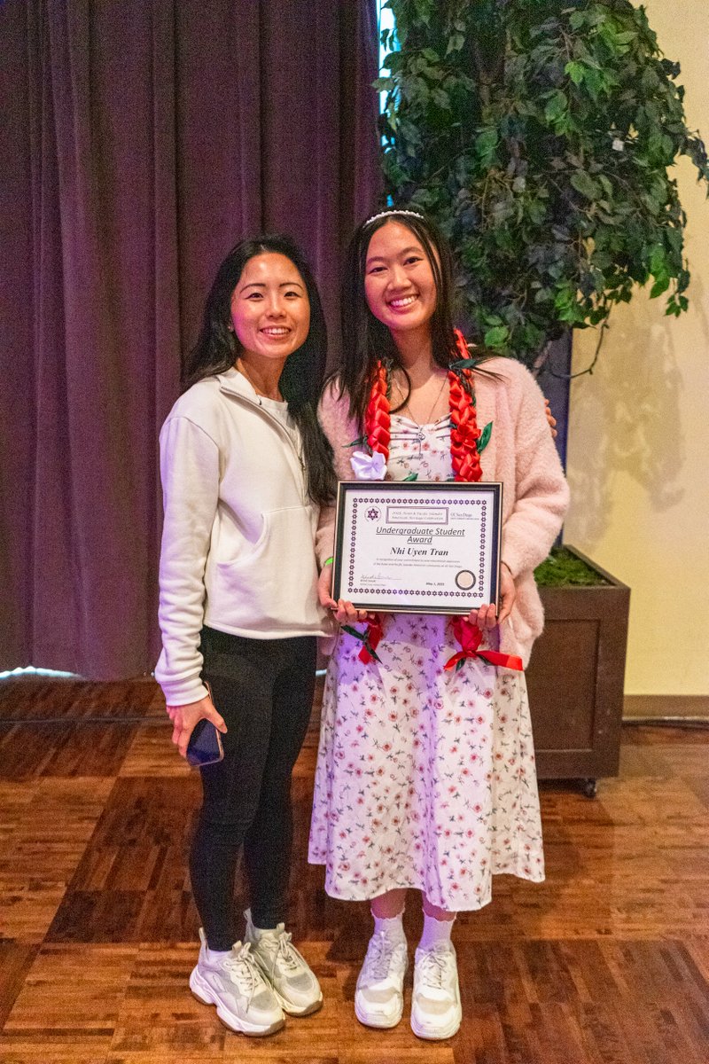 PATHSUCSD's tweet image. Shout out to PATHS Scholar, Nhi, for receiving the Undergraduate Student Award at UC San Diego’s API Heritage Celebration! This award was given to honorary undergraduate students that demonstrated a commitment to raising educational awareness on the AAPI community here at UCSD!