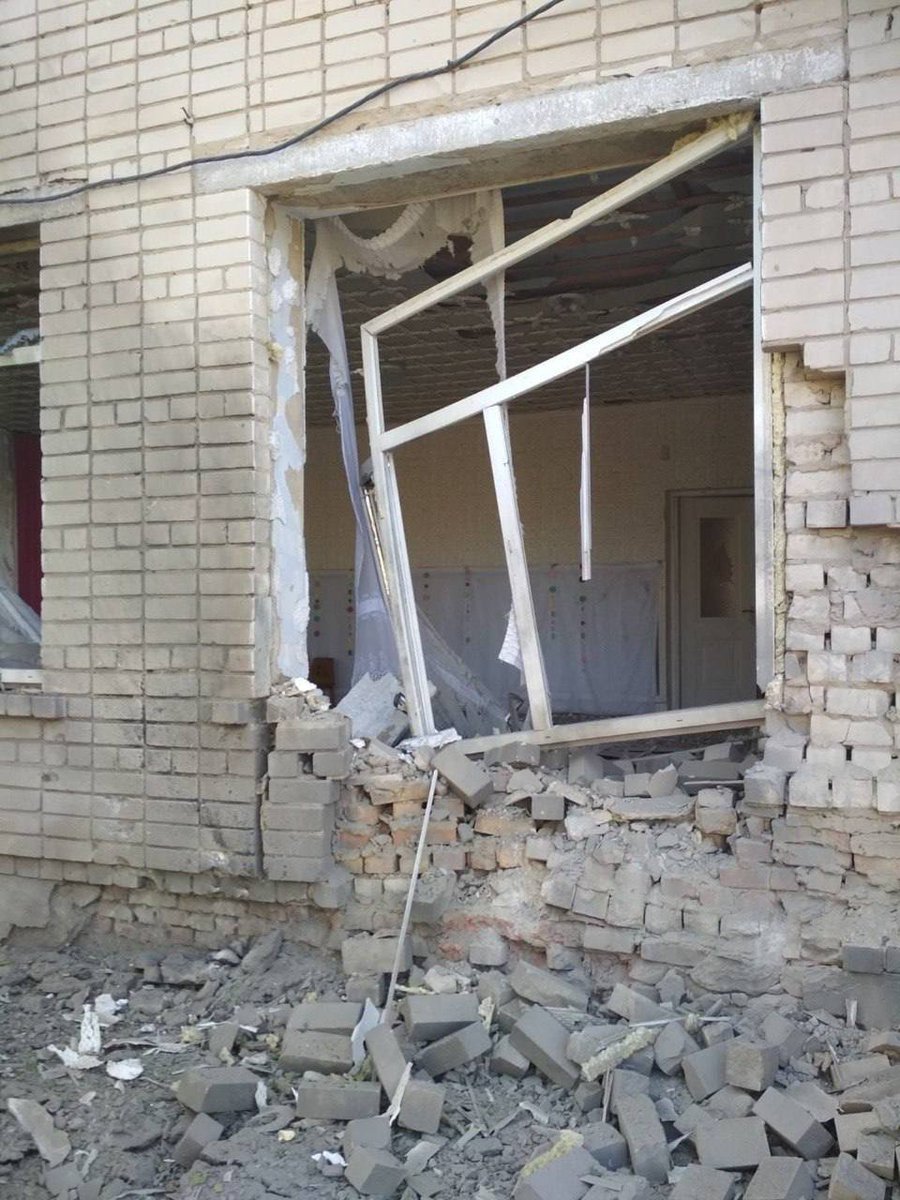 IuliiaMendel's tweet image. Russia has launched over 15,000 drone attacks on Kherson's right bank since summer began. In just 53 days, these drones killed 21 adults and a 1-year-old boy. 268 others, including 5 children, were wounded. #StopRussianAggression #UkraineUnderAttack