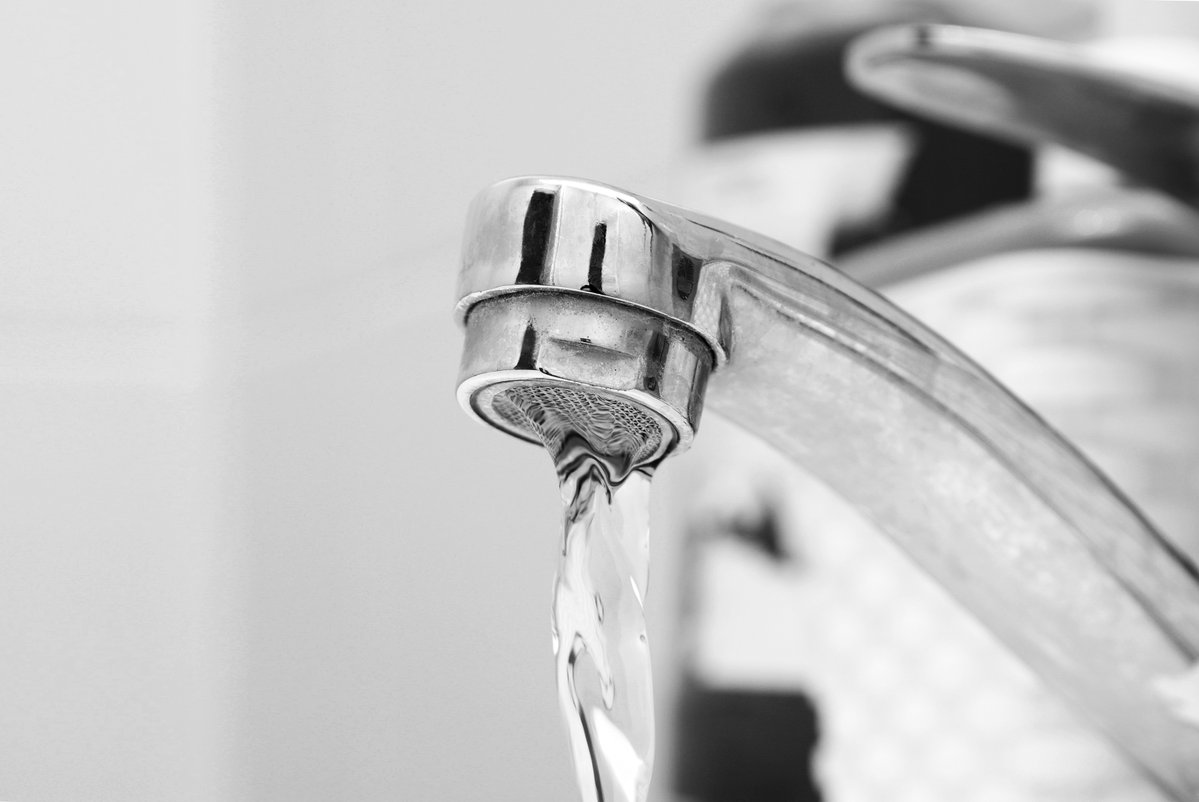 GTLOpgh's tweet image. Worried about lead in your tap water? 
Here’s how to lower your risk:

- Run water 1–3 min before use
- Use cold water for drinking/cooking
- Never mix formula w/ hot tap water
- Use a lead-certified filter
- Ask your provider about testing

#GetTheLeadOutPGH