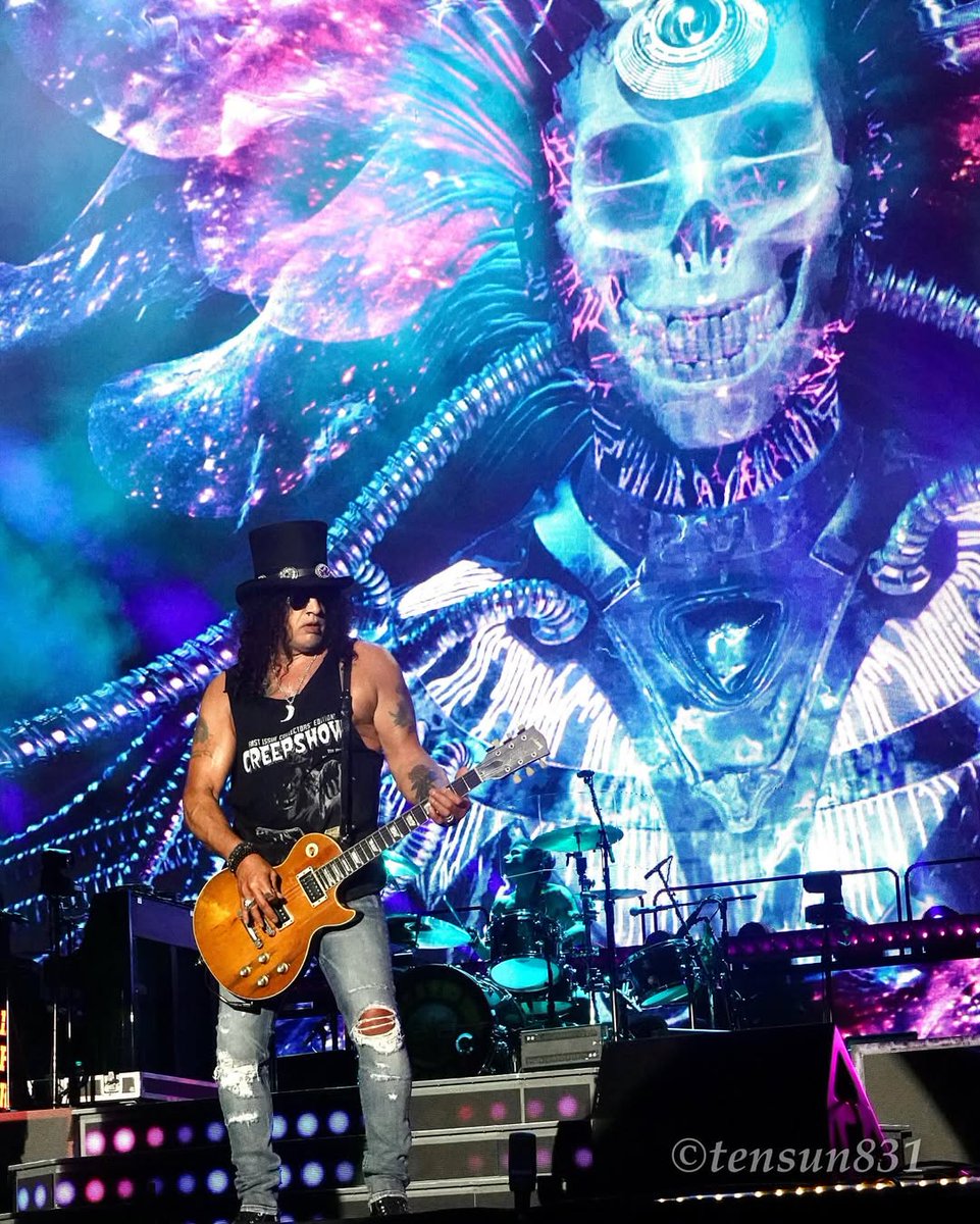 SlashNews1's tweet image. #Slash at Vasil Levski National Stadium, Sofia (Bulgaria) - July 21st
Ph: Tsukasa Sasaki
#gnr #gunsnroses