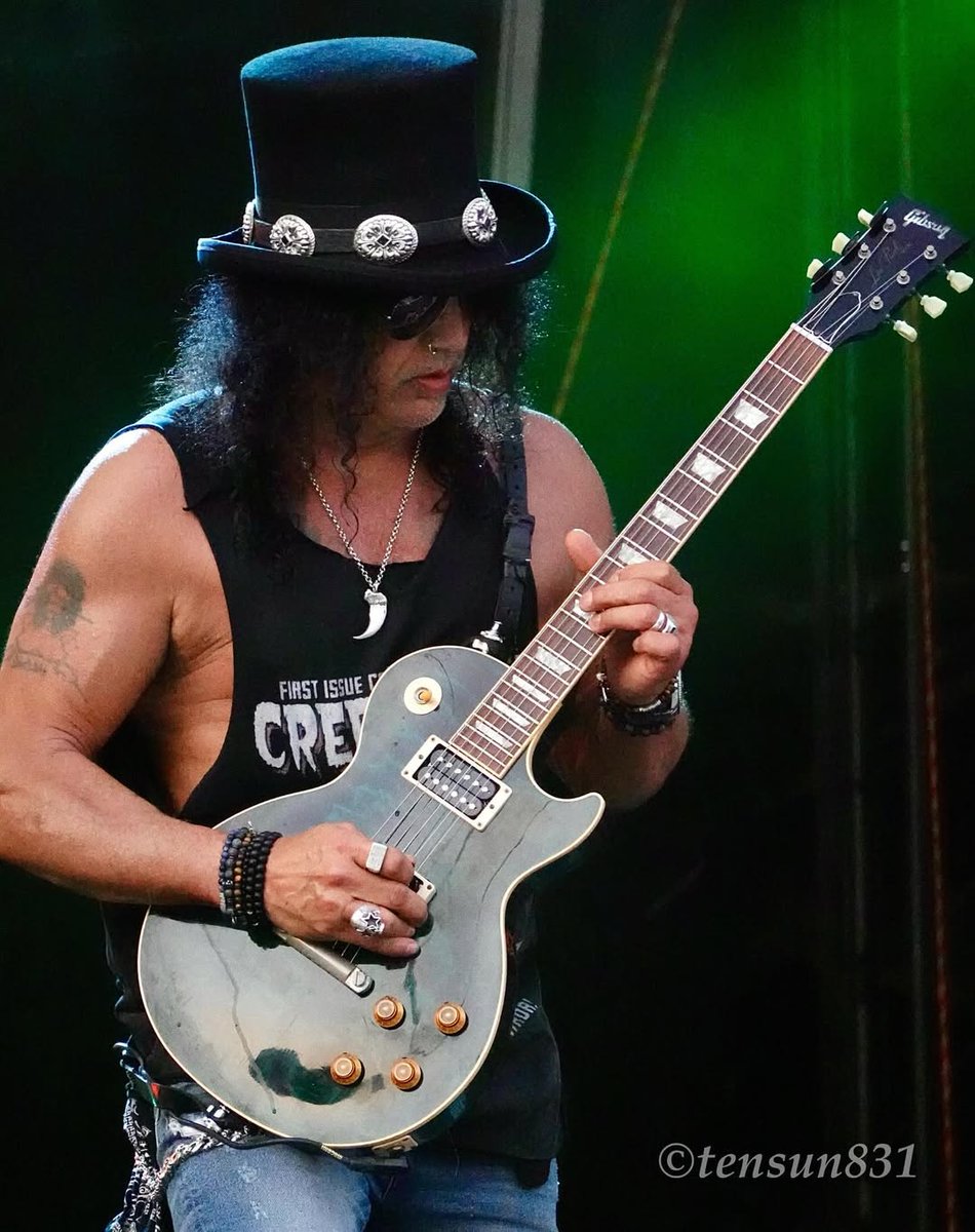 SlashNews1's tweet image. #Slash at Vasil Levski National Stadium, Sofia (Bulgaria) - July 21st
Ph: Tsukasa Sasaki
#gnr #gunsnroses