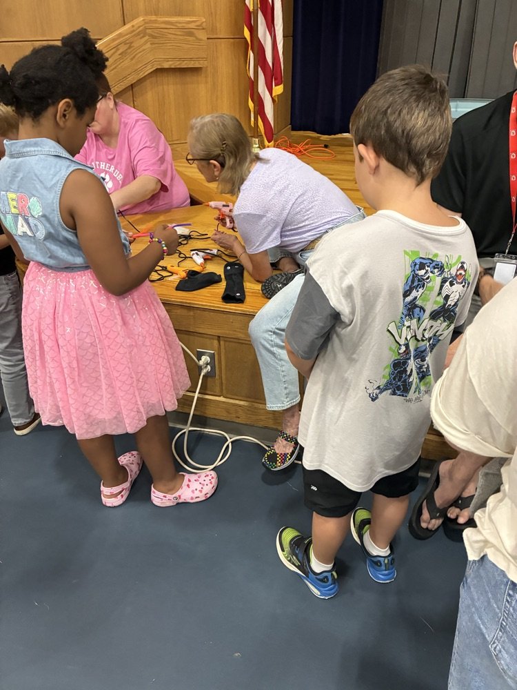 Spencer-East Brookfield Regional School District (@choosesebrsd) on Twitter photo Thank you to Donald Parkes, who is a former East Brookfield Elementary School student. Yesterday, he performed a puppet show for the 2025 ESY program... At the end of his performance, he led the students in making their own sock puppets. #ThankYou <a href="/ChooseSEBRSD/">Spencer-East Brookfield Regional School District</a> <a href="/MASchoolsK12/">Massachusetts K-12</a> Thank you to Donald Parkes, who is a former East Brookfield Elementary School student. Yesterday, he performed a puppet show for the 2025 ESY program... At the end of his performance, he led the students in making their own sock puppets. #ThankYou <a href="/ChooseSEBRSD/">Spencer-East Brookfield Regional School District</a> <a href="/MASchoolsK12/">Massachusetts K-12</a>