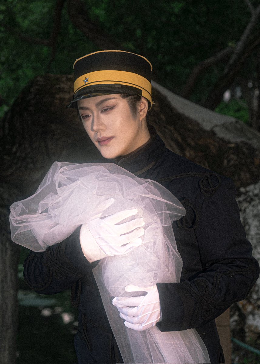 神明会保佑你 成为优秀的大人。
#コスプレ #金カム #花沢勇作
#cosplay #cosplayer #勇尾