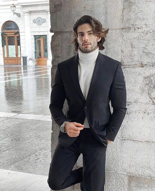 aleclavijohc's tweet image. No se trata solo de verse bien,
sino de comunicar quién eres sin decir una palabra.
El estilo es poder en silencio.
#estilomasculino #FelizJueves #menclass