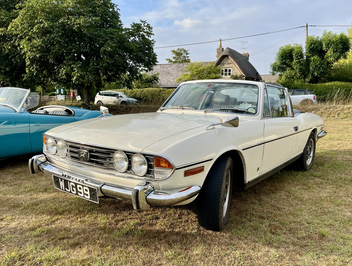 judith_sheen's tweet photo. More from #Wilcot Classics on the Green! #ClassicCars https://t.co/UxriBSsGpJ
