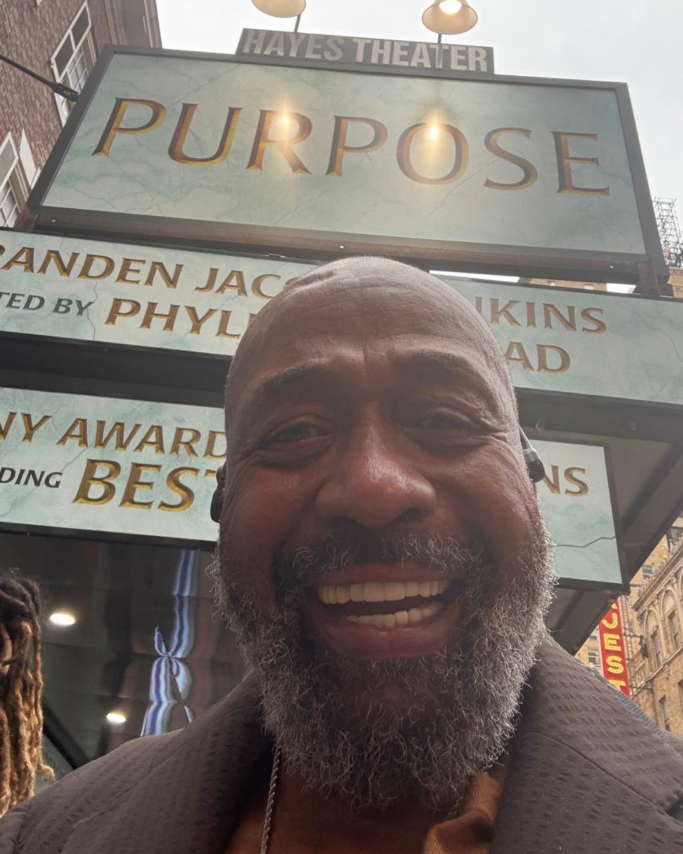 BenVereen's tweet image. When you move with purpose, even your silence makes noise. 💪🏾✨💜🙏🏾