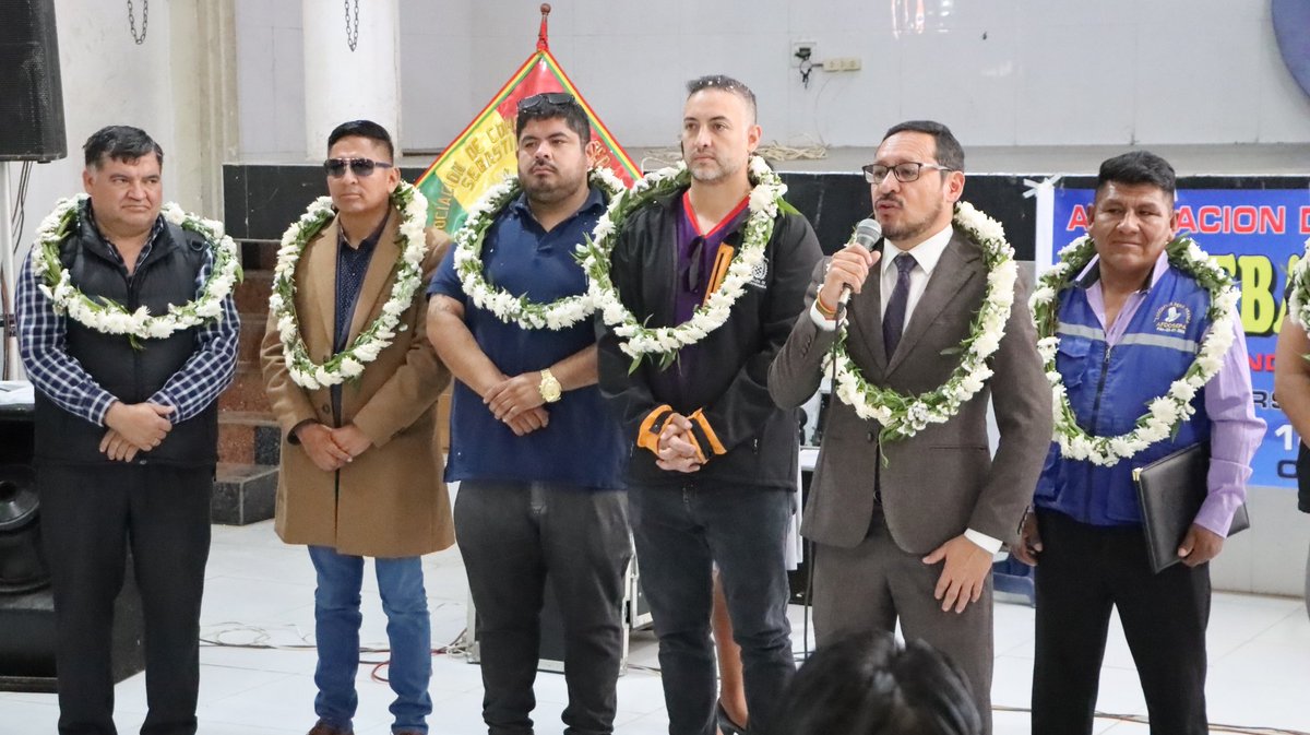 ConcejoGamc's tweet photo. Festejamos el 20° Aniversario de la Asociación de Comerciantes Minoristas Feria Franca “Sebastián Pagador” otorgandoles un merecido reconocimiento por la labor que realizan https://t.co/aS0rBqwrHG