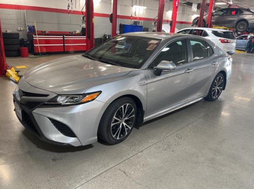 Fuel efficiency meets a smooth ride in this pre-owned 2019 Toyota Camry Hybrid SE! Check it out today! #ModestoToyota

See more: bit.ly/4592jaN