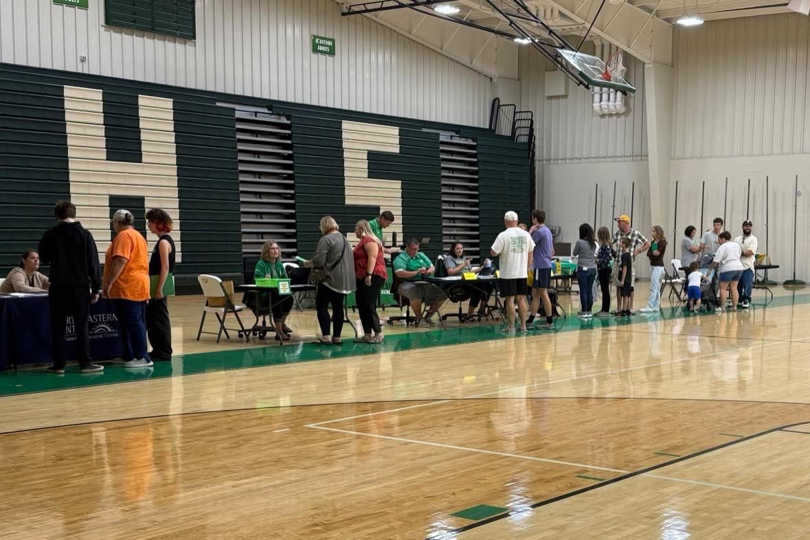 DKESupt's tweet image. High school registration was in full swing the last 2 days! It was great to see so many students and families back in the building getting ready for a new school year. #DKE