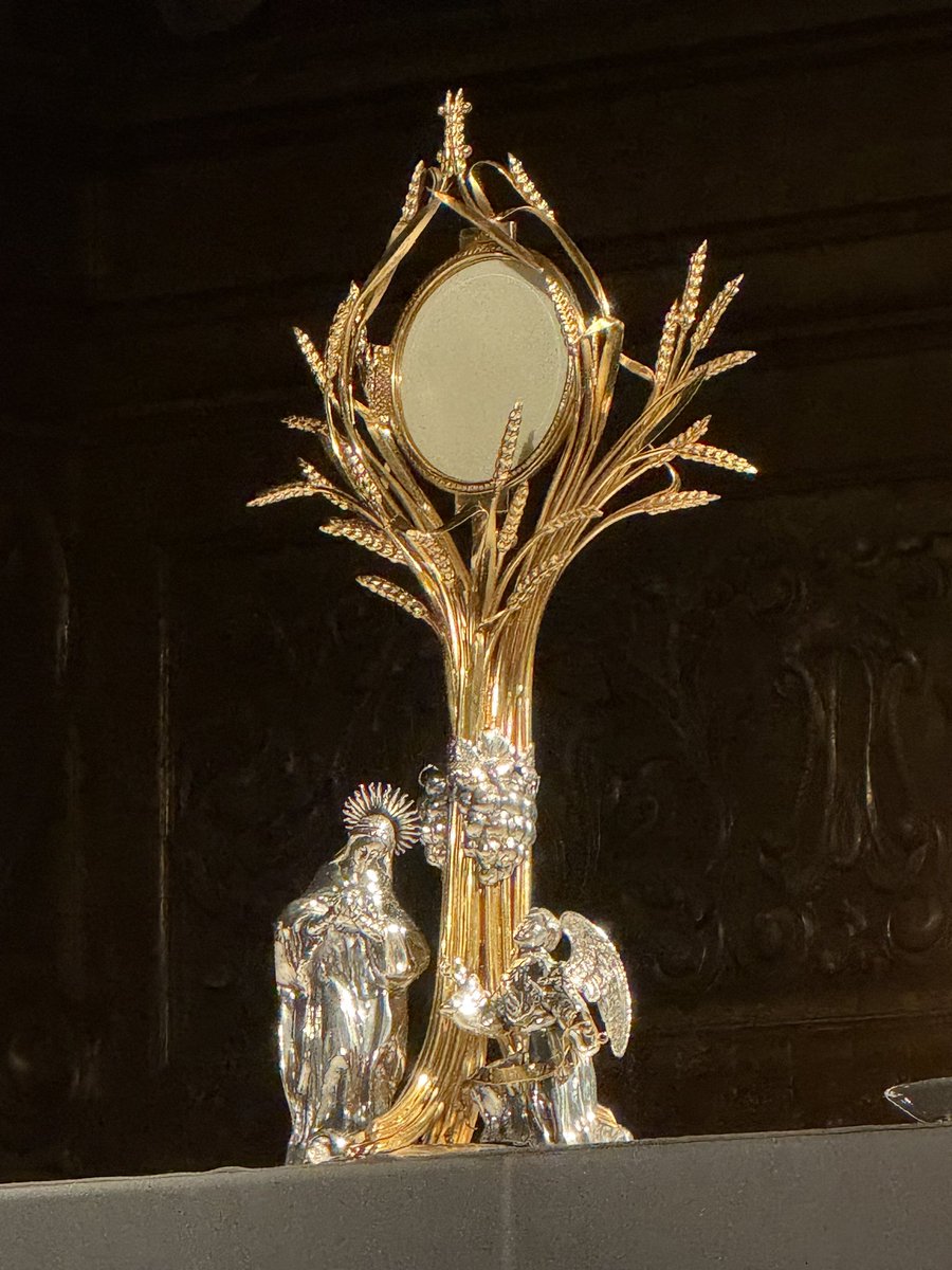 juliagcastilla's tweet image. Estad siempre alegres en el Señor, os lo repito, estad alegres.
(Flp 4,4)
