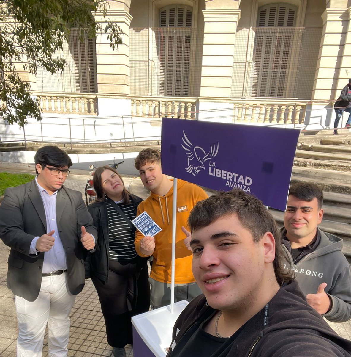 jllasantafe's tweet image. La batalla cultural no termina nunca. Todos podemos darla y defender la libertad 💜🇦🇷