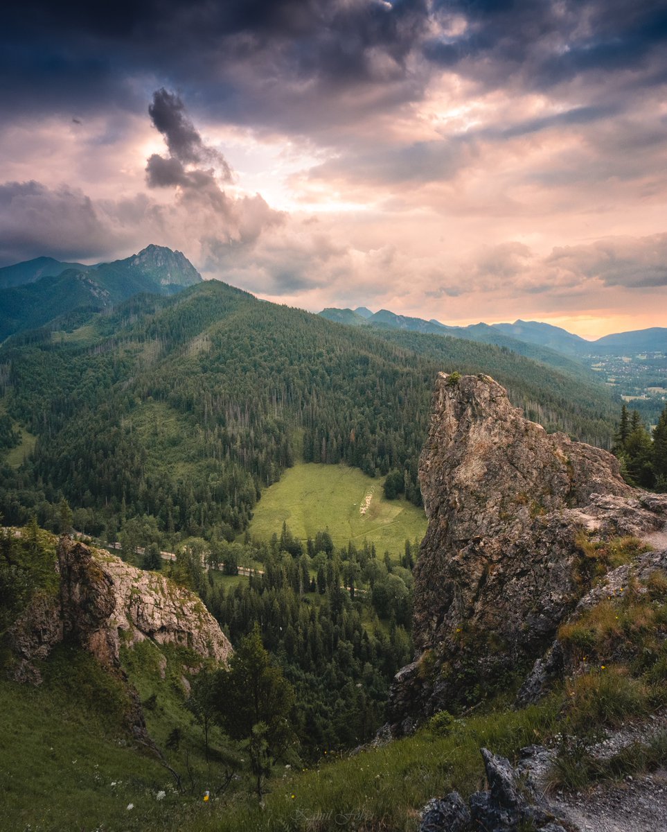 MeteoWlkp's tweet image. Zachód słońca na Nosalu, 12.07.2025 :)