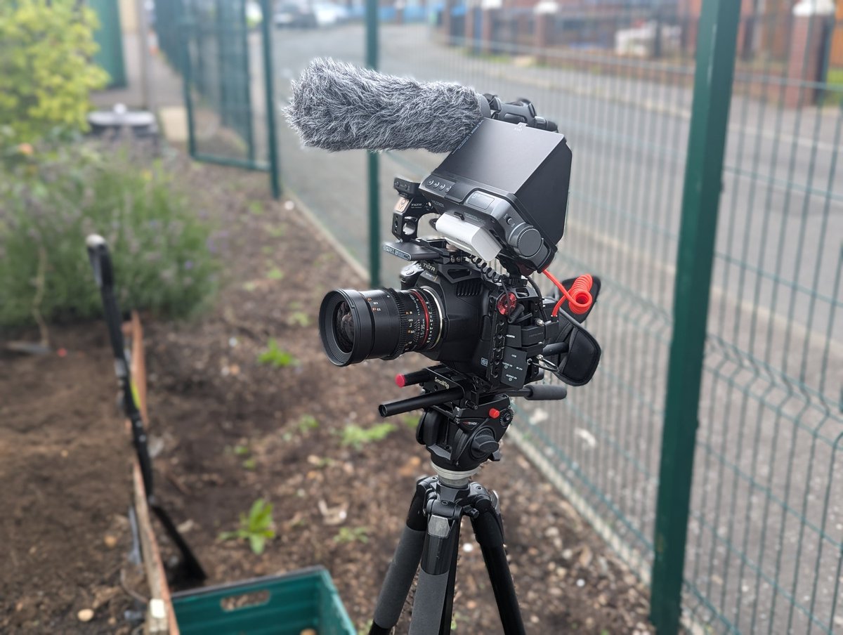 BeechmountBRC's tweet photo. Busy few days at BRC Comhphobal Ard na bhFéa 🌱💚

From digging in the community garden to meetings &amp; now signing off on a documentary 🎬 highlighting grassroots culture + the power of community action.

Real people. Real stories. Real change.

#ArdNaBhFéa #CommunityPower https://t.co/19GvfW5FjJ