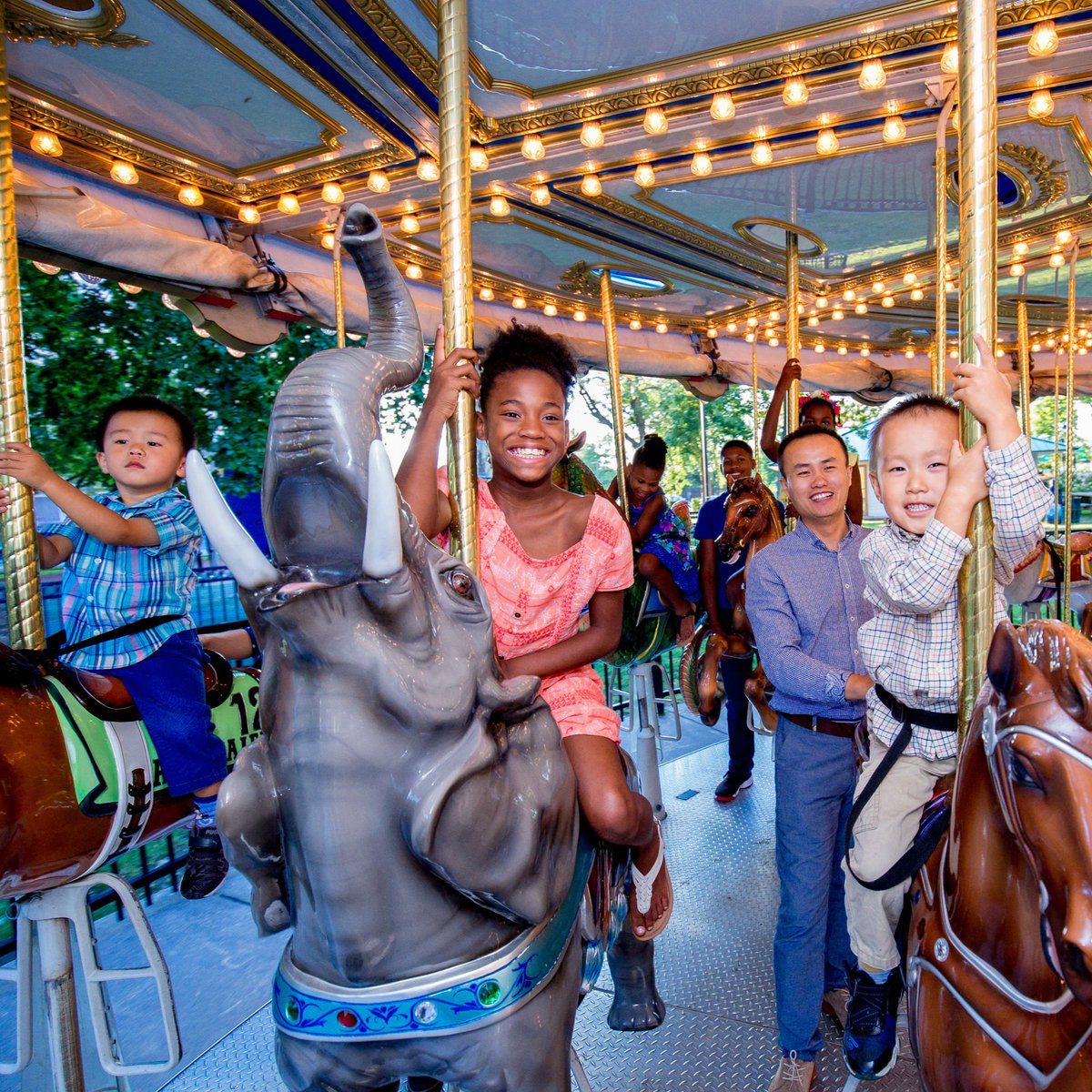 Tomorrow is #NationalCarouselDay! Celebrate with a BOGO ride offer at the Parx Liberty Carousel—this Friday only!

🗓️ July 25 | ⏰ 10AM–5PM
📍 #FranklinSquare
🎟️ $4 per rider | Ages 2 &amp; under ride FREE
BOGO valid in-person only

#PhillyWithKids #BOGOFun #VisitPhilly
