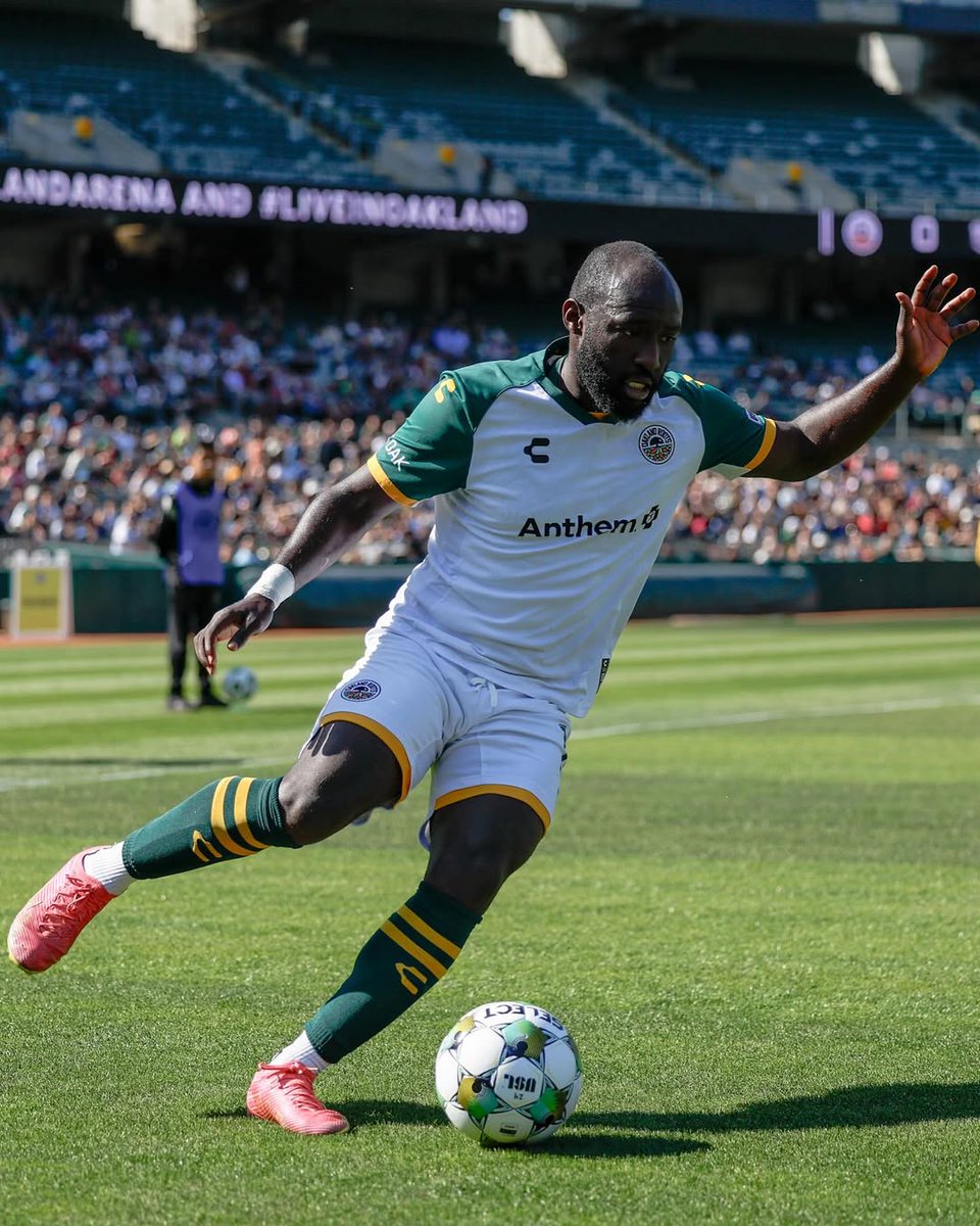 AdrianoSavalli's tweet image. 🚨 José Luis Sinisterra tiene acuerdo para ser nuevo jugador de Deportivo Garcilaso 🇵🇪. Contrato por un año con opción a extender por seis meses más. Ya está en viaje. Mañana debe hacerse los exámenes médicos 🔵.