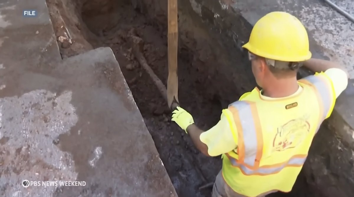 NewsHourExtra's tweet image. New PBS @NewsHour Daily News Lesson: Flint removes thousands of lead pipes in major milestone, but these problems remain

Do you think it's more important to focus on immediate need or a long-term plan for the city? #sschat

bit.ly/44Nou7r