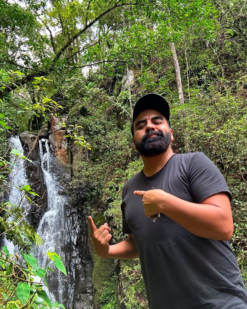 Caezar18's tweet photo. Conociendo la cascada #velodenovia en #ValleDeBravo https://t.co/juLTsw0g51