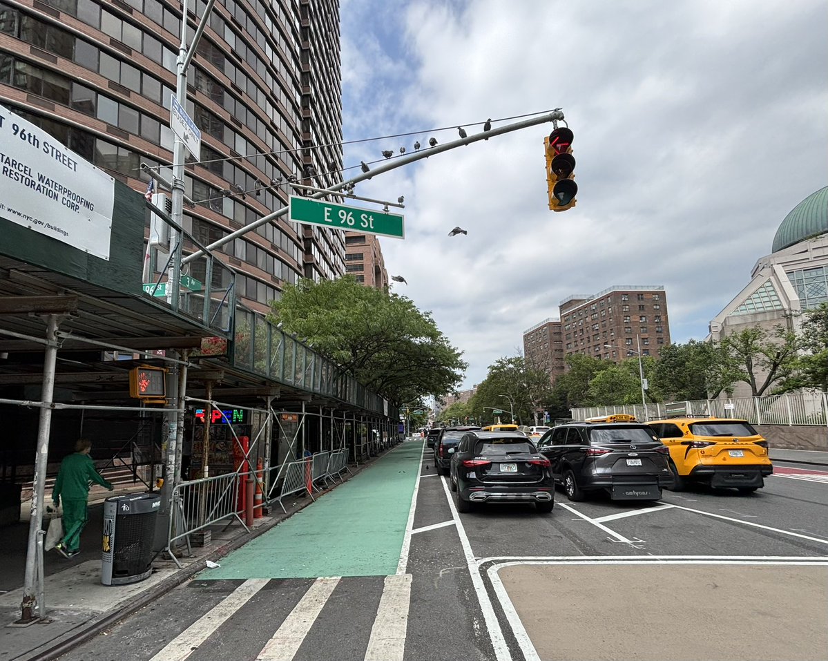 Streetfilms (Now 1,111+ films!) (@streetfilms) on Twitter photo Whoa 3rd Ave is happening north of 96th Street! <a href="/StreetsblogNYC/">Streetsblog New York</a> <a href="/OpenPlans/">Open Plans</a> <a href="/TransAlt/">Transportation Alternatives</a> <a href="/bikenewyork/">Bike New York</a>
Still double parked before and afters, but as long as they stay out of #bikenyc 🤷
Only 3 blocks messed up NYPD abd FDNY blocks with angle parking! Whoa 3rd Ave is happening north of 96th Street! <a href="/StreetsblogNYC/">Streetsblog New York</a> <a href="/OpenPlans/">Open Plans</a> <a href="/TransAlt/">Transportation Alternatives</a> <a href="/bikenewyork/">Bike New York</a>
Still double parked before and afters, but as long as they stay out of #bikenyc 🤷
Only 3 blocks messed up NYPD abd FDNY blocks with angle parking!