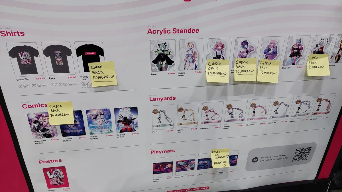 LC_Lapen's tweet image. Looking at these VShojo photos from just the last few years at AX feels so surreal now
Like being on the deck of the Titanic before the iceberg