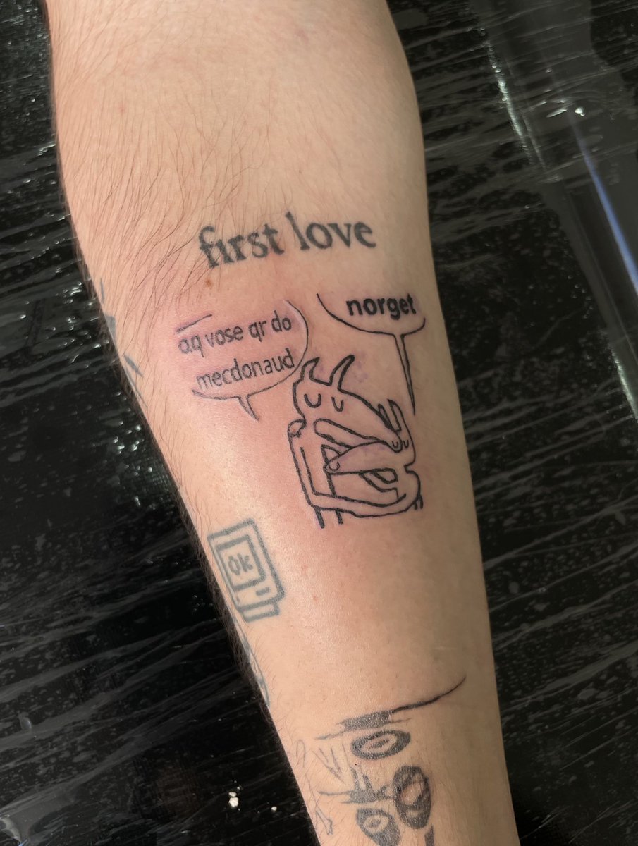 caimsalimen's tweet image. tatuagy by eu