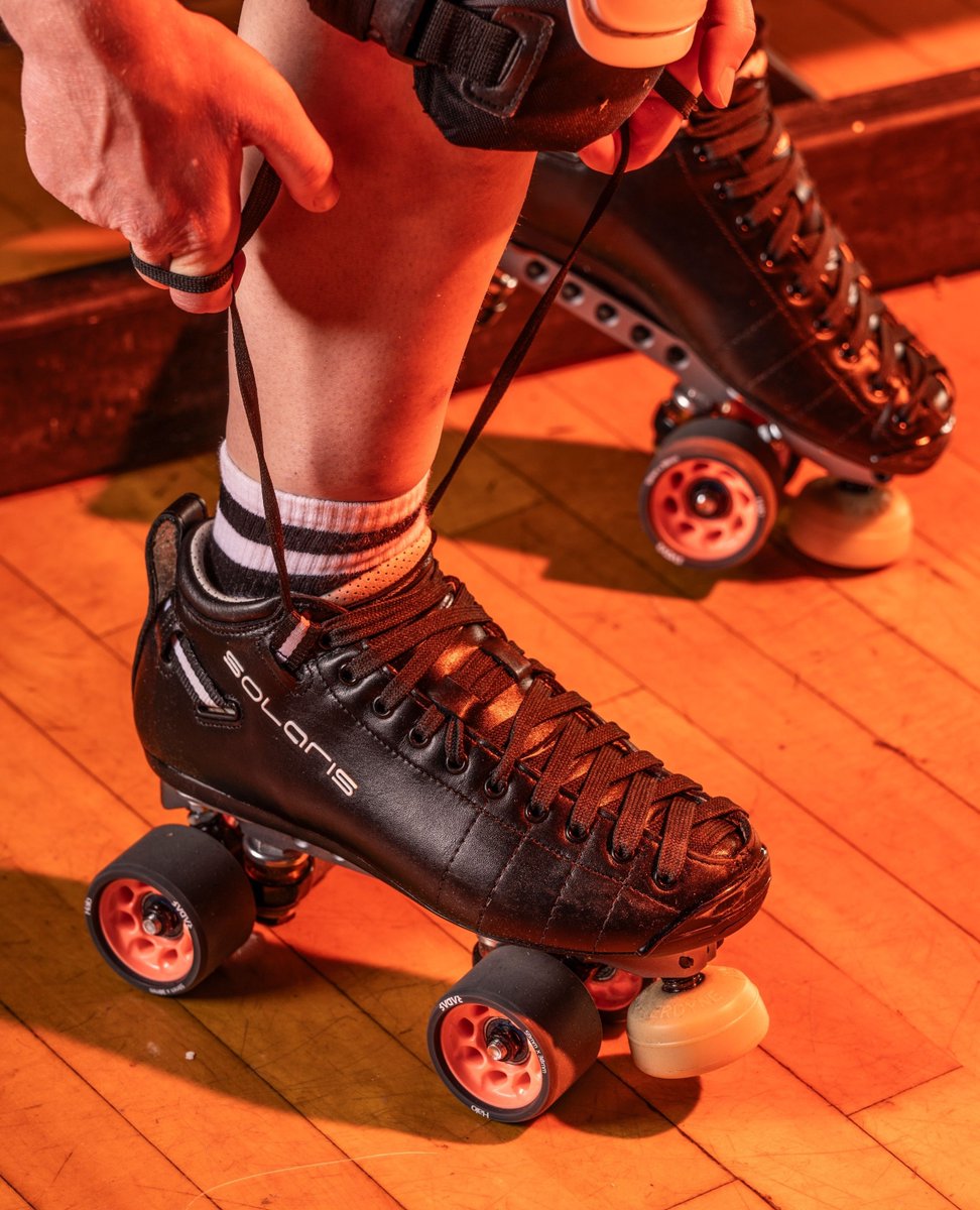 RiedellRoller's tweet photo. Did you get to try on the new Solaris? ⁠ ⚡️ Great new details.... Same great fit!⁠
⁠
⁠
⁠
#riedellskates #rollerskate #solaris #rollerderby #jammer #blocker https://t.co/juo1JpnY6m
