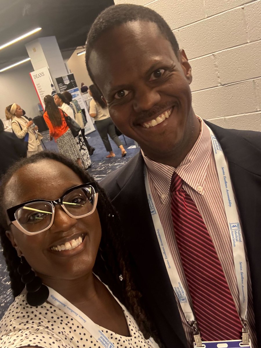 WinnAwards's tweet image. We ran into some very good friends at #NMAChicago2025! 🥳
👀 It's Shearwood McClelland (Winn CDA cohort 2), Semenawit Burka (Winn CDA cohort 3), and Amani Sampson (Winn CIPP cohort 2)!
It was so nice bumping into you and hearing about the truly great work you are all doing.