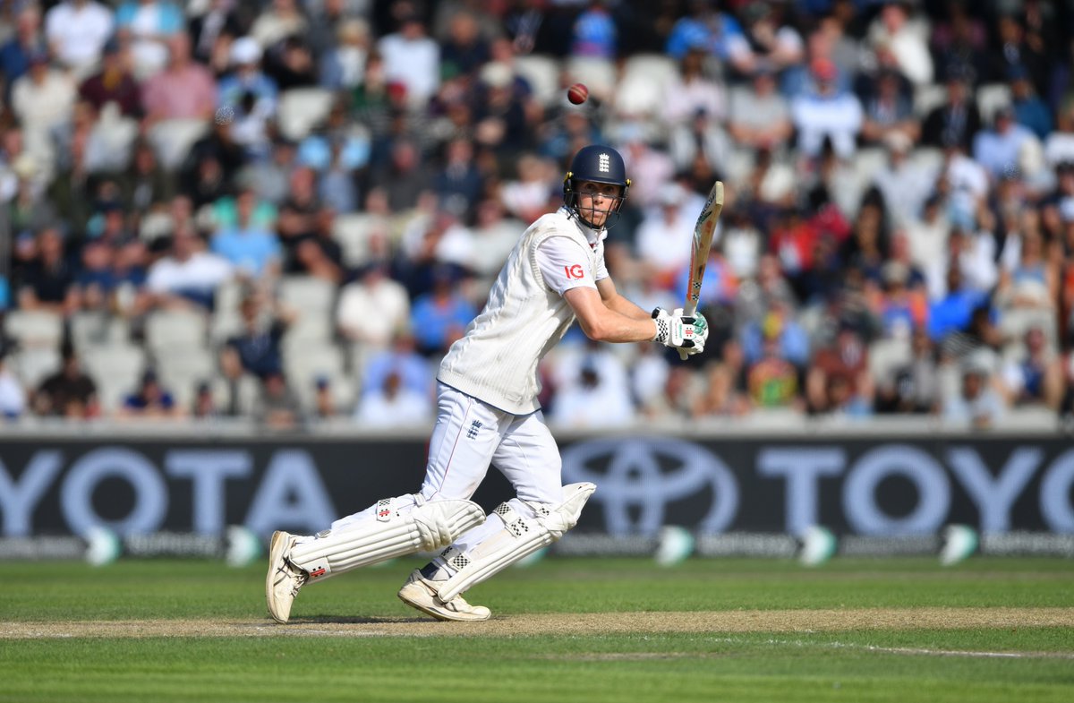 84 from Zak Crawley got @englandcricketoff to a strong start in reply to India's first innings 358 #ENGvsIND