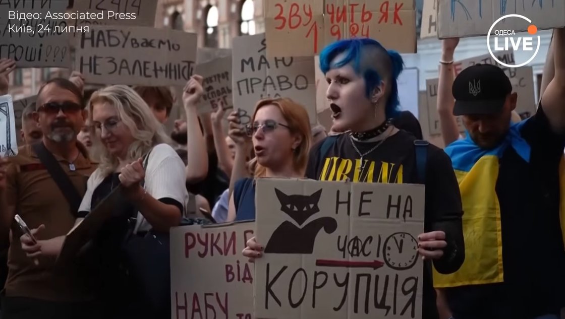 Myrnaukraina's tweet image. Корупція не на часі. Геноцид чоловічого населення і концтабір на часі. Корупція не на часі. Це вам будь-яка обриганка підтвердить.