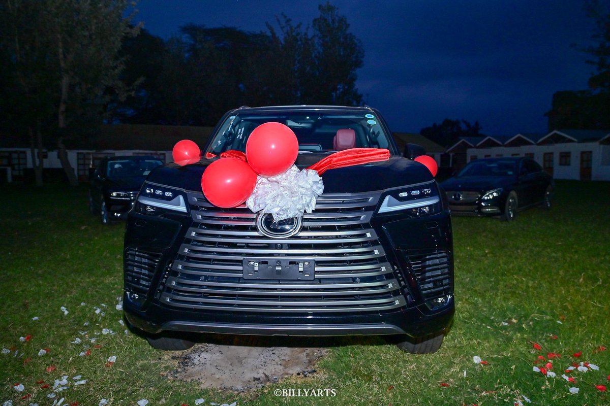 Official_Rotich's tweet photo. We successfully sourced this LX600 and delivered it as anticipated. We actually did an international trip to Dubai so as to meet client satisfaction. Mtupigie makofi for living upto the trust bestowed upon us. https://t.co/YMOmQSWBZC