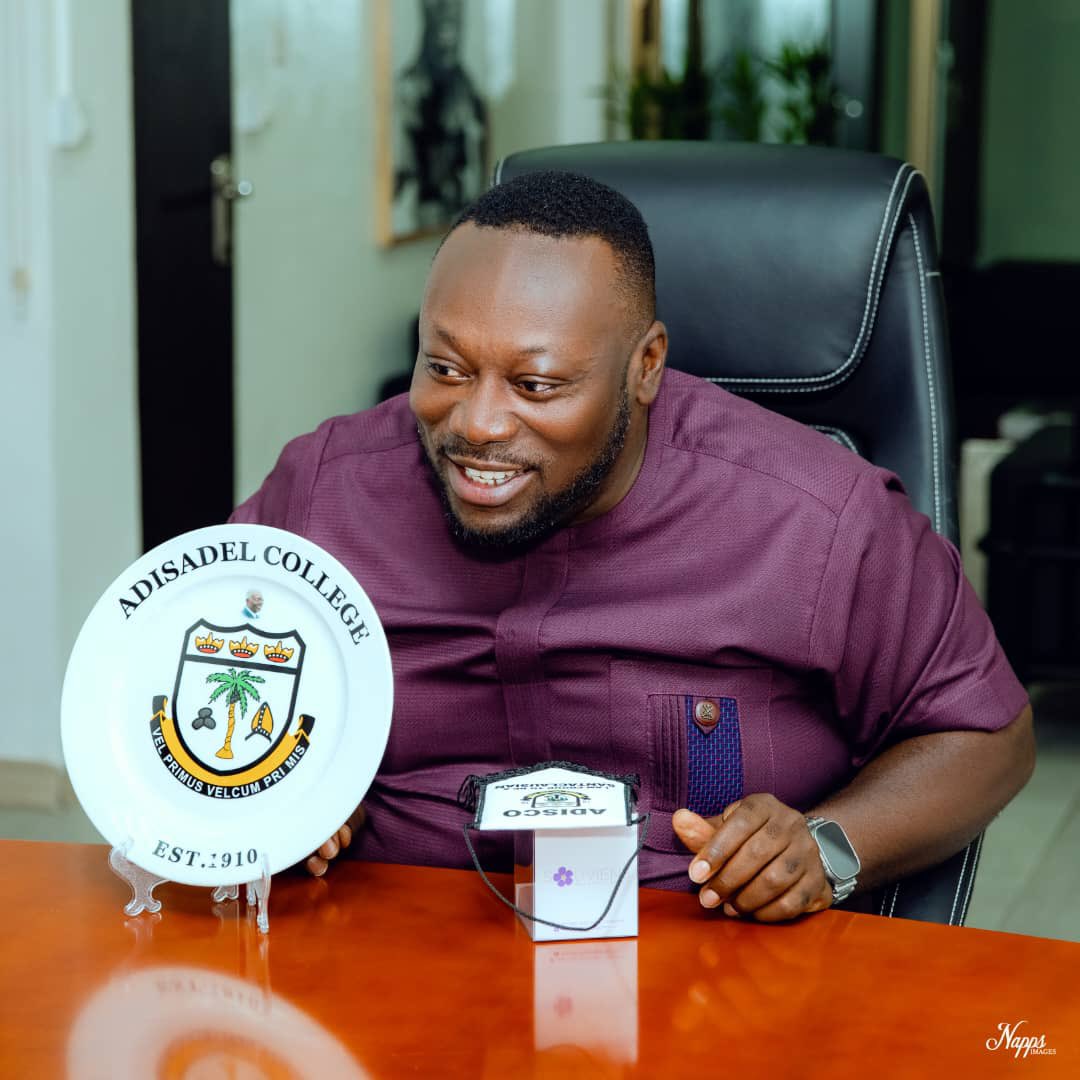 georgeoaddo's tweet image. Santa '99!!
Yesterday, the leadership team of the Adisadel Class of 1999 paid a courtesy visit to me at the Ministry. I do not hide my affinity for and association with Adisadel, as that great school shaped and nurtured me into a leader for which I am forever grateful. Meeting…