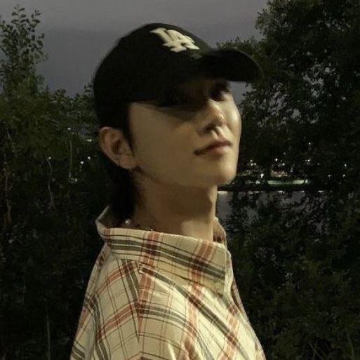 hanicakez's tweet image. study buddies (or something)
a #jihan #yoonhong filo au
trenz (jh) has been teasing shane (js) nonstop until he finally agrees to study with him.